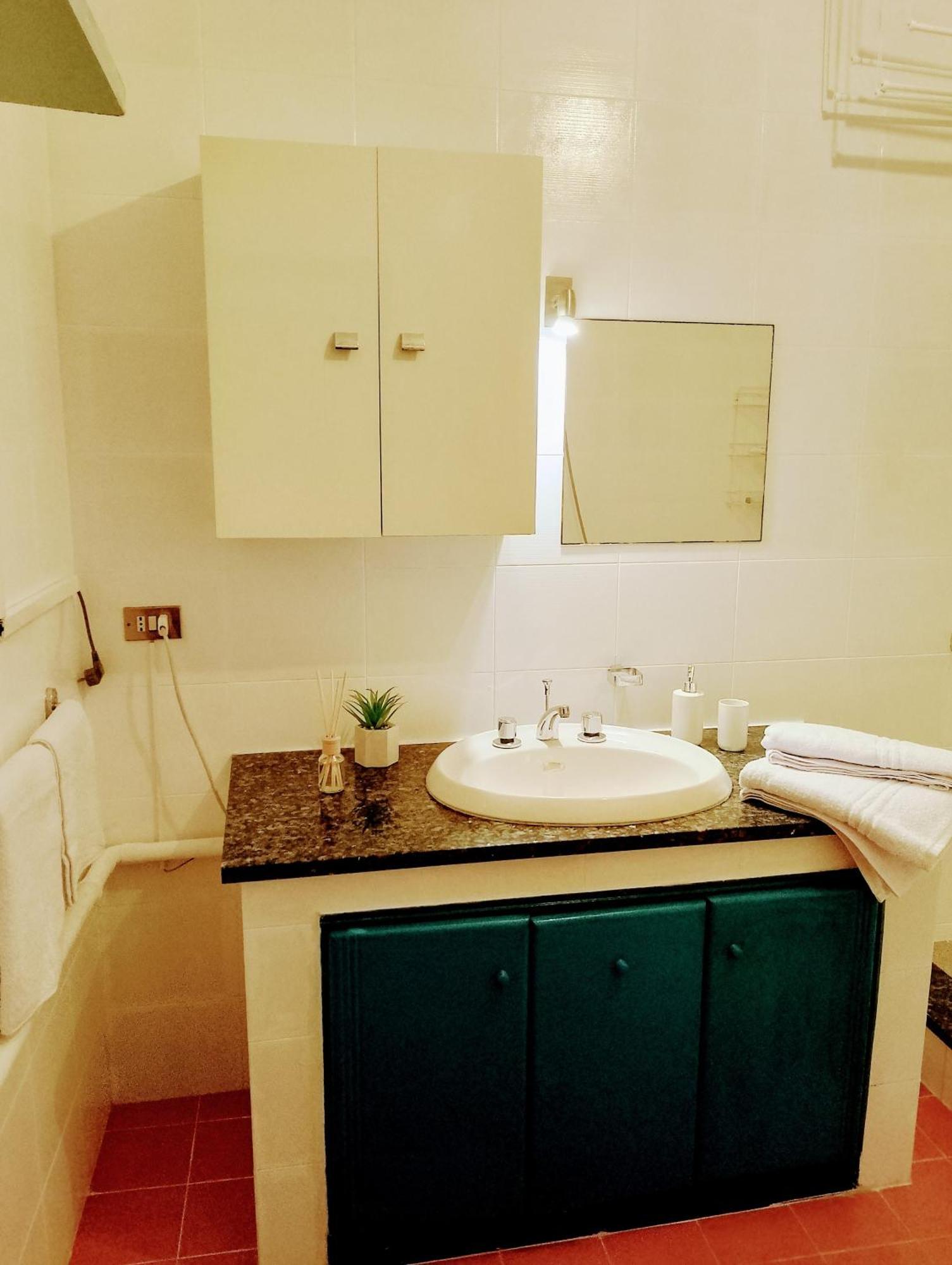 Amira Apartments تراباني الغرفة الصورة