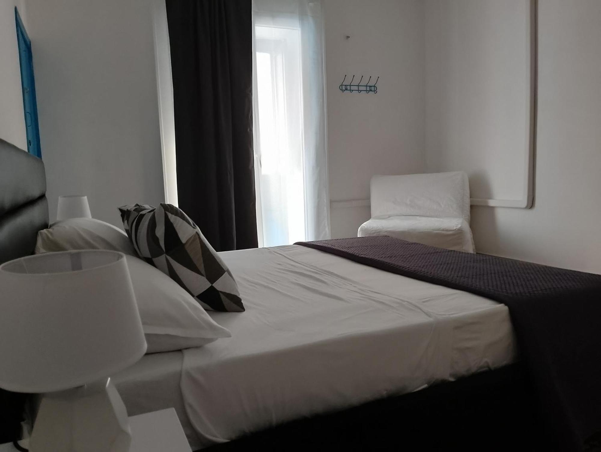 Amira Apartments تراباني الغرفة الصورة